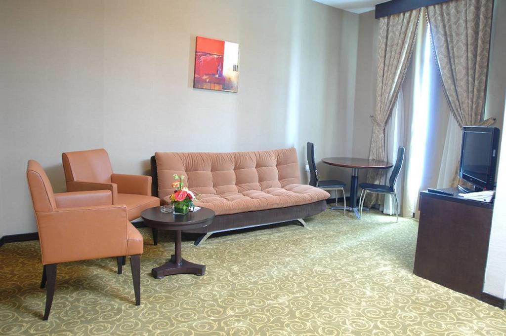 Aryana 4*